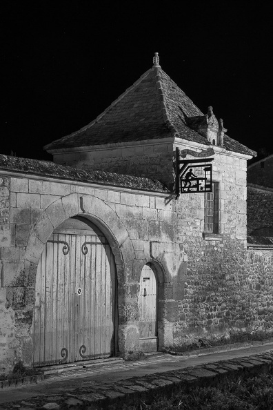 Châteauneuf - -Au Huchier Charentais-